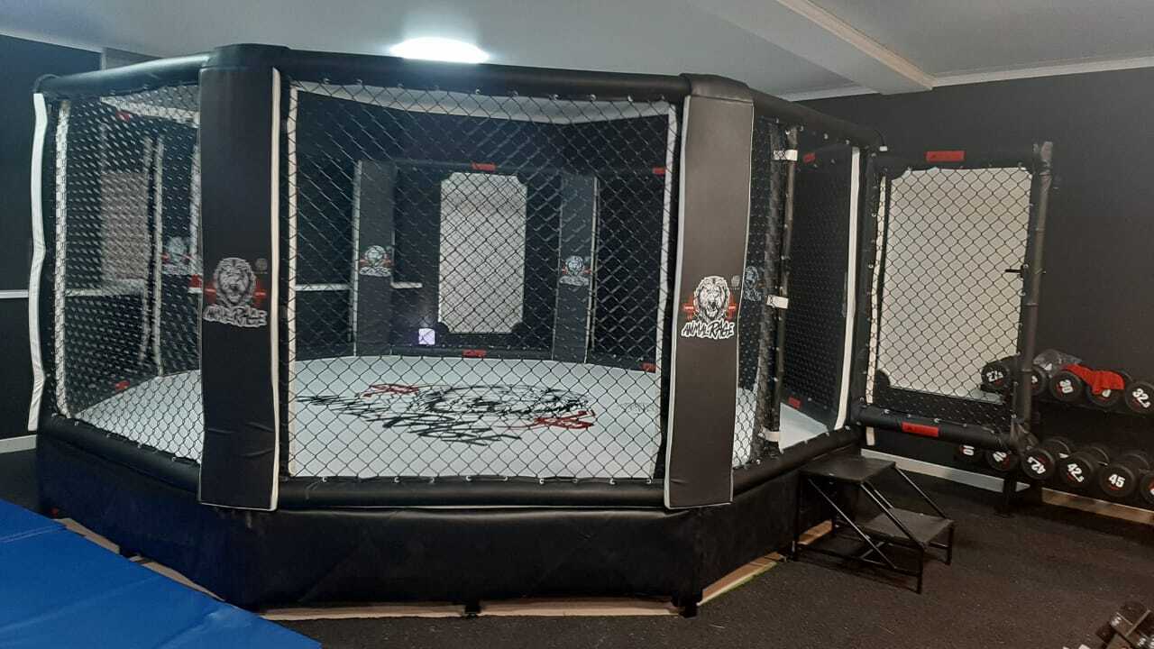 Cage MMA Pro Surélevée