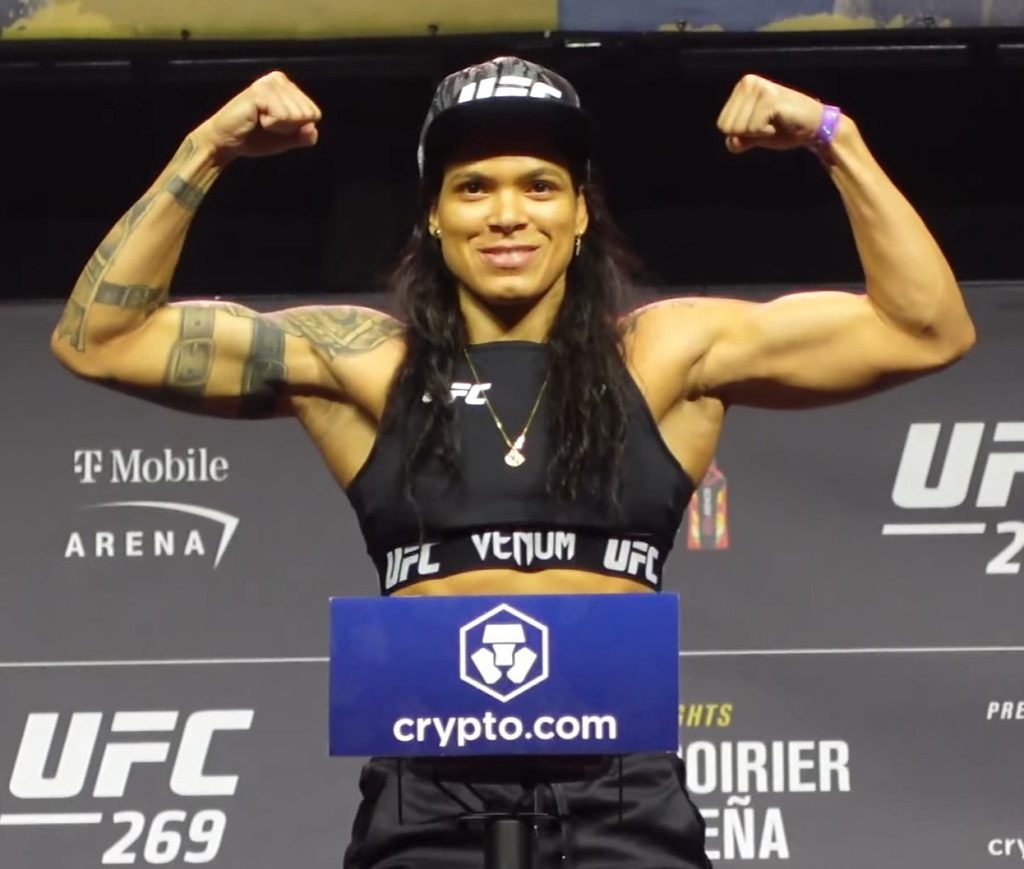 Portrait de Amanda Nunes, combattant de MMA