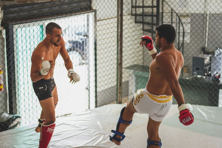Illustration : PFL Austin : le petit-fils de Mohamed Ali soumis par un rare twister face à Gamid Khizriev