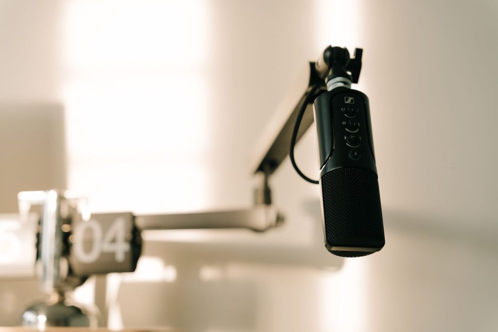 Illustration : studio de podcast MMA