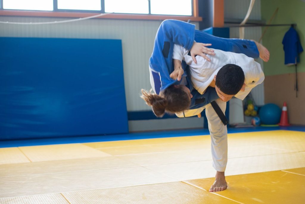 Illustration : Avis Meister MMA Puzzle Mat 40mm : Le tapis pour salle MMA à domicile qu’il te faut ?
