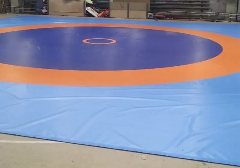 Tapis de lutte de compétition